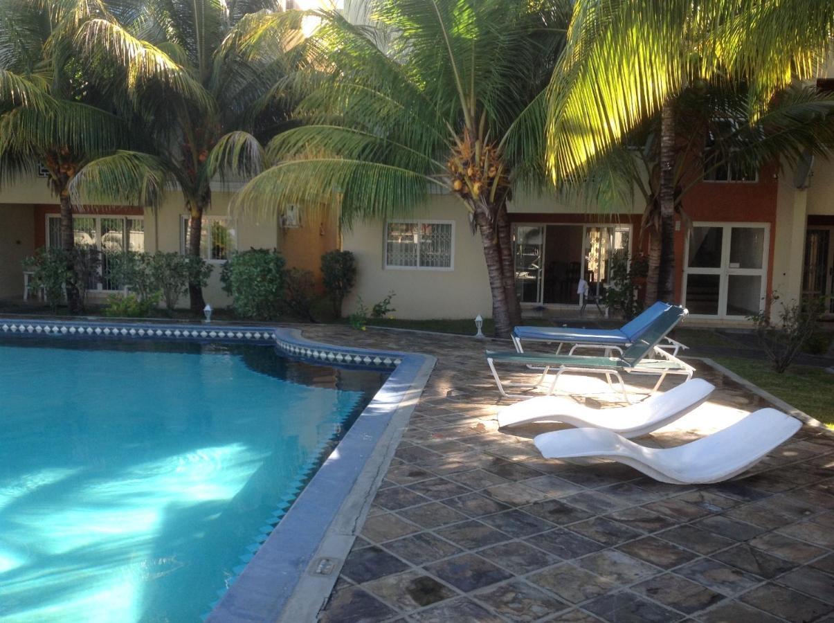 Lovely Apartment In Flic En Flac, Close To The Beach And All Amenities. 외부 사진