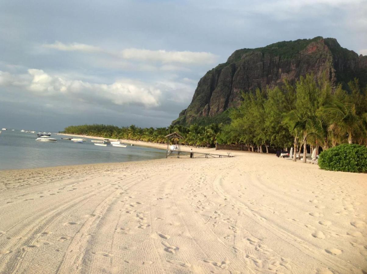 Lovely Apartment In Flic En Flac, Close To The Beach And All Amenities. 외부 사진